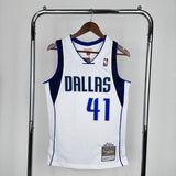Regata Dallas Mavericks Retrô Mitchell & Ness 2010/2011 Dirk Nowitzki