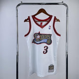 Regata 76ers Retrô Mitchell & Ness 1997/1998 Allen Iverson Branca