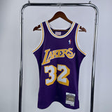 Regata Lakers Retrô Mitchell & Ness 1984/1985 Magic Johnson Roxa