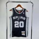 Regata San Antonio Spurs Retrô Mitchell & Ness 2002/03 Manu Ginóbili Preta