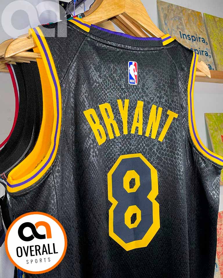 Regata Los Angeles Lakers Black Mamba Kobe Bryant 8 Preta