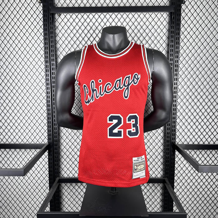Regata Chicago Bulls Retrô Mitchell & Ness 1984/1985 Michael Jordan Vermelha