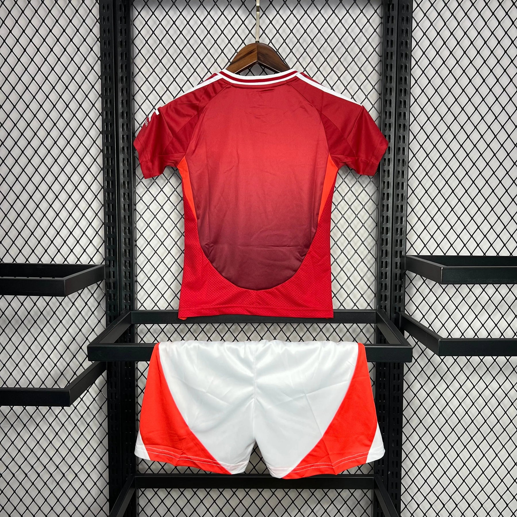 Conjunto Infantil Manchester United I 24/25 Vermelho