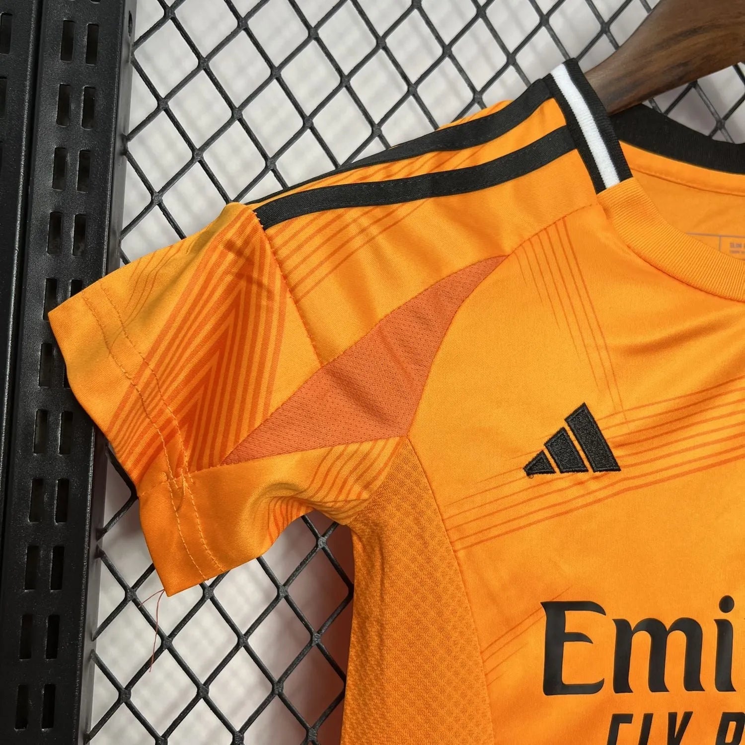 Conjunto Infantil Real Madrid II 24/25 Laranja