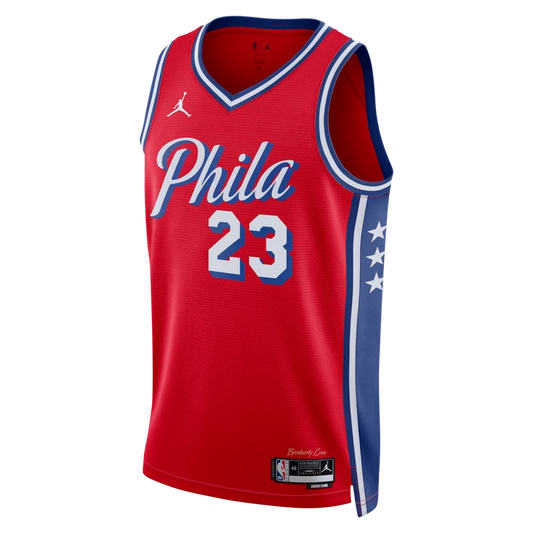 Regata Philadelphia 76ers Statement Edition 26/27 Lebron James Vermelha