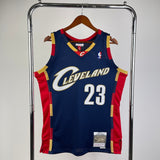 Regata Cleveland Cavaliers Retrô Mitchell & Ness 2008/2009 LeBron James