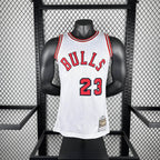 Regata Chicago Bulls Retrô Mitchell & Ness 1984/1985 Michael Jordan Branca