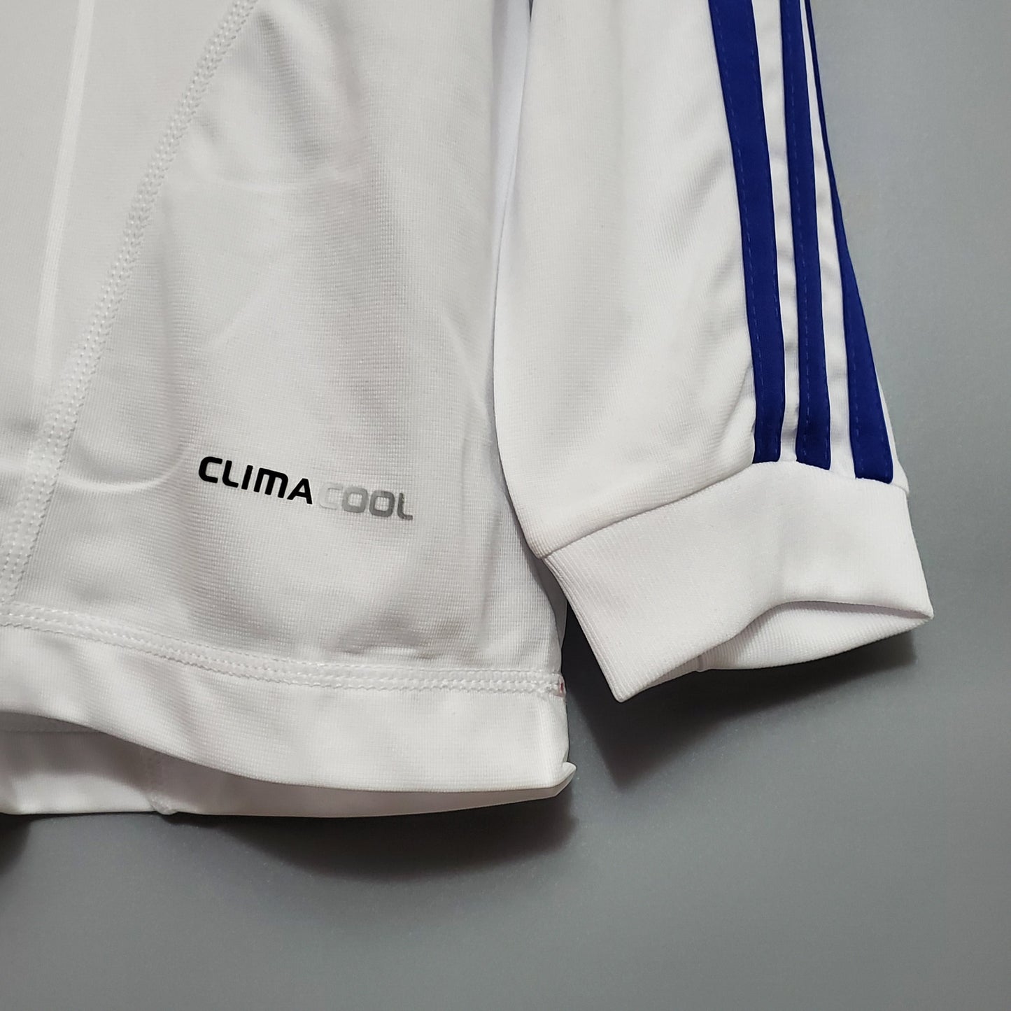 Camisa Real Madrid Titular 10/11 - Versão Retrô Manga Longa