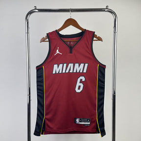 Regata  Miami Heat Statement Edition LeBron James Vermelha
