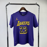Camiseta  Los Angeles Lakers LeBron James 23 DRI-FIT Roxa