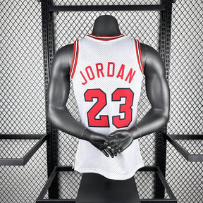 Regata Chicago Bulls Retrô Mitchell & Ness 1984/1985 Michael Jordan Branca