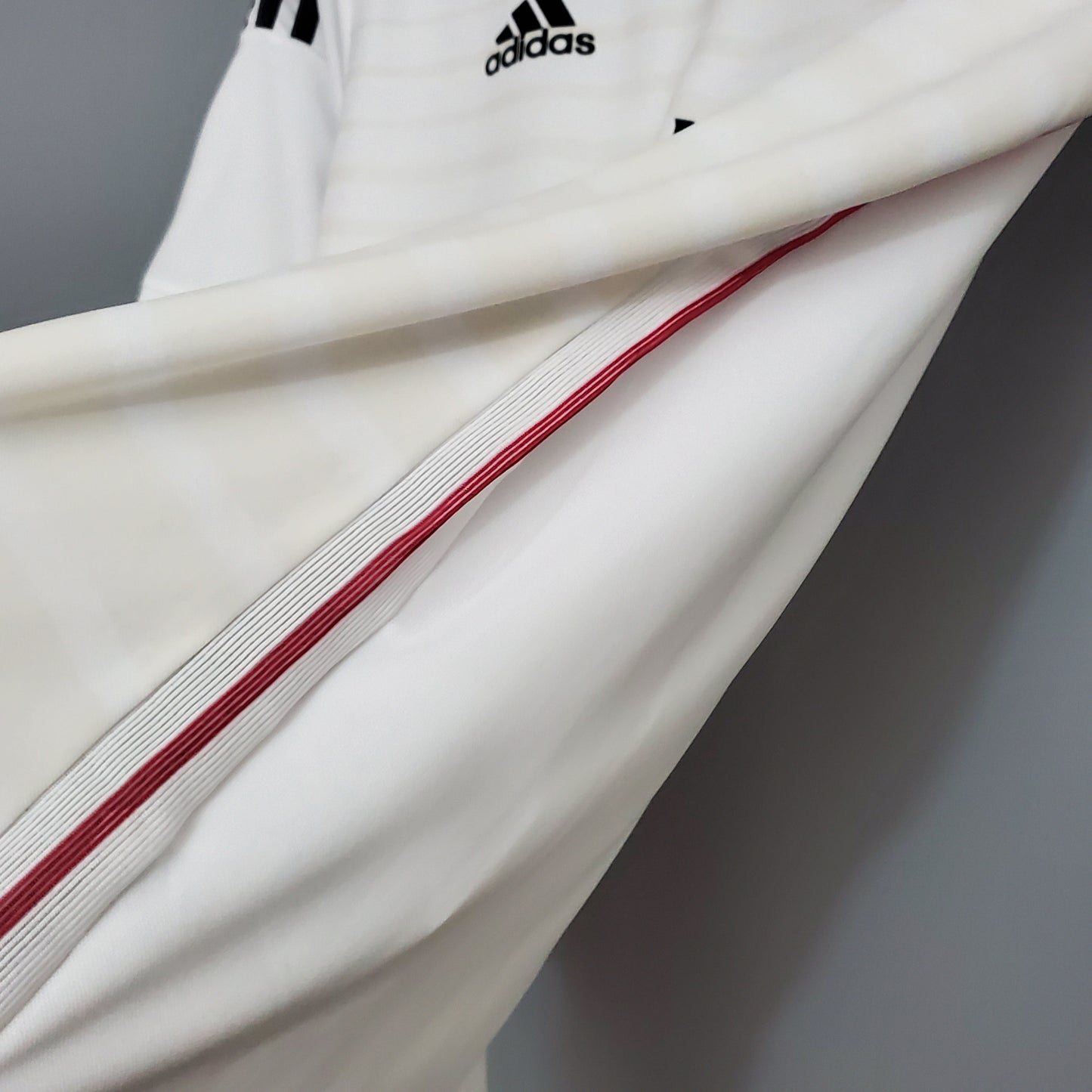 Camisa Real Madrid Titular 14/15 - Versão Retrô