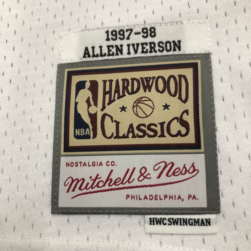 Regata 76ers Retrô Mitchell & Ness 1997/1998 Allen Iverson Branca