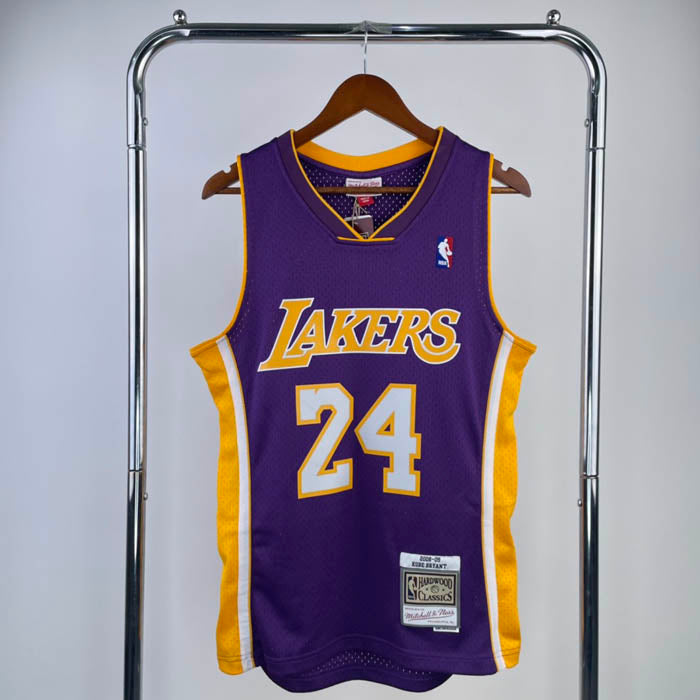 Regata  Lakers Retrô Mitchell & Ness 2008/2009 Kobe Bryant Roxa
