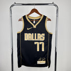 Regata  Dallas Mavericks Select Series 24/25 Luka Doncic