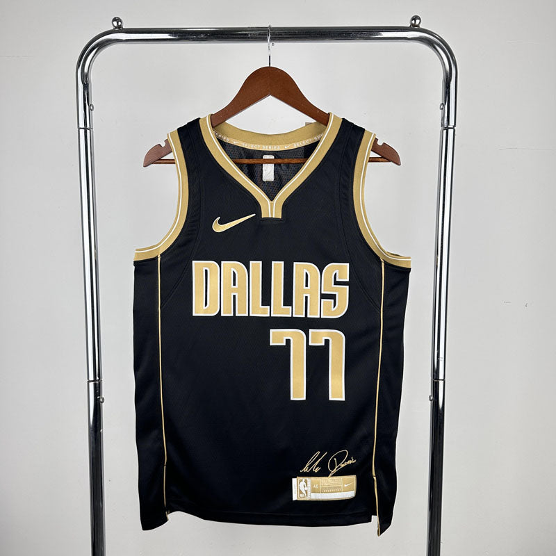 Regata  Dallas Mavericks Select Series 24/25 Luka Doncic