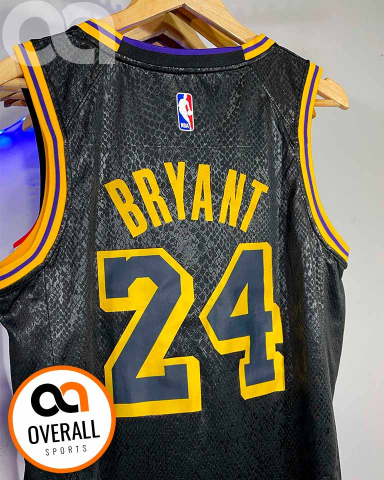 Regata  Los Angeles Lakers Black Mamba Kobe Bryant 24 Preta