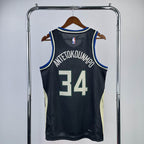 Regata Milwaukee Bucks Statement Edition 22/23 Giannis Antetokounmpo Preta
