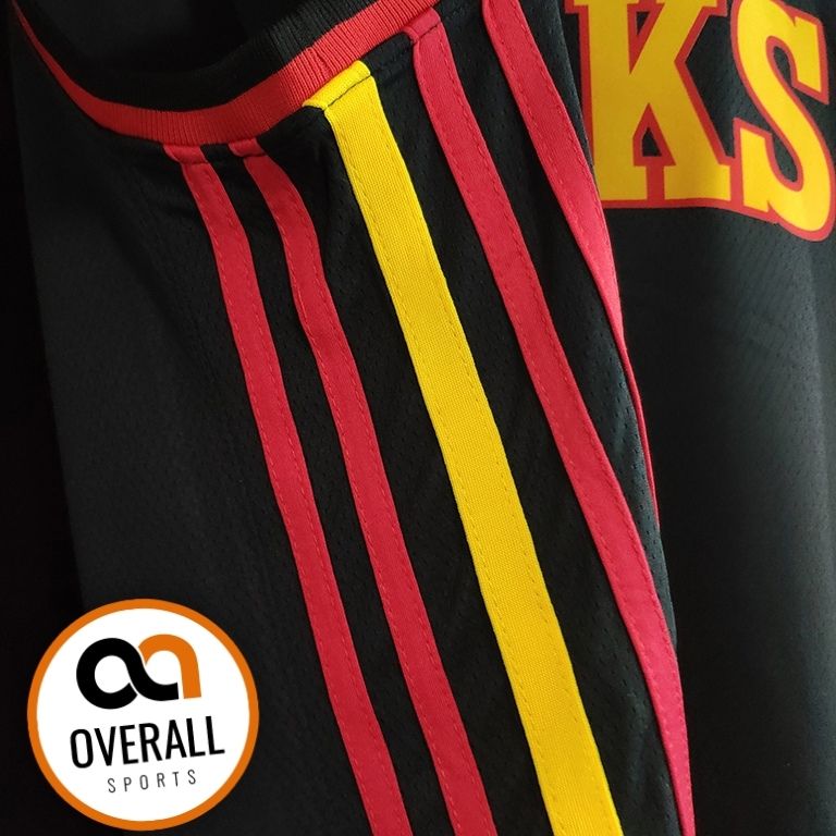 Regata  Atlanta Hawks Statement Edition Trae Young Preta