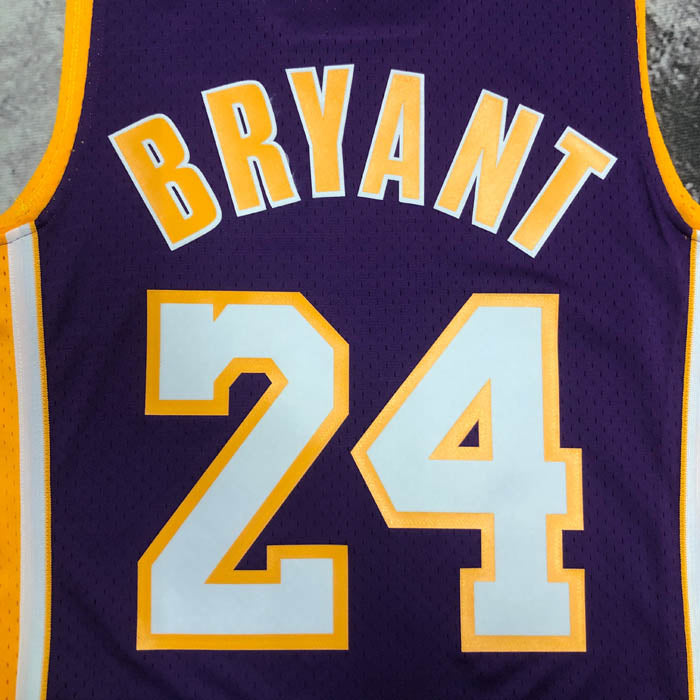 Regata  Lakers Retrô Mitchell & Ness 2008/2009 Kobe Bryant Roxa