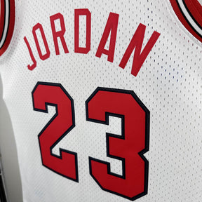 Regata Chicago Bulls Retrô Mitchell & Ness 1984/1985 Michael Jordan Branca