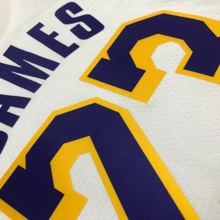 Regata  Los Angeles Lakers Edição 75 anos LeBron James 23 Branca