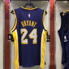 Regata  Los Angeles Lakers Kobe Bryant 24 Roxa
