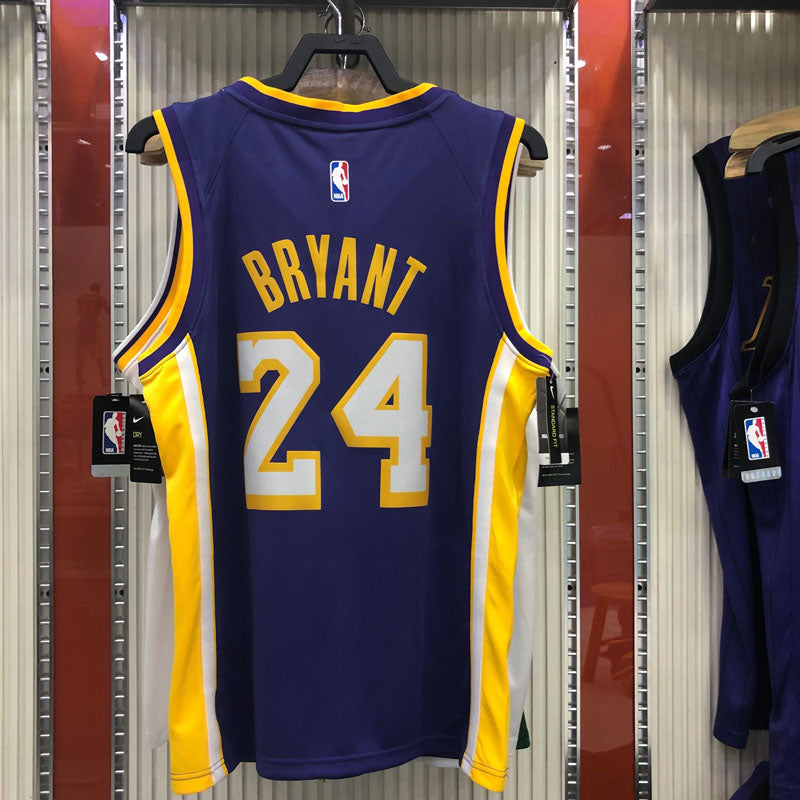 Regata  Los Angeles Lakers Kobe Bryant 24 Roxa