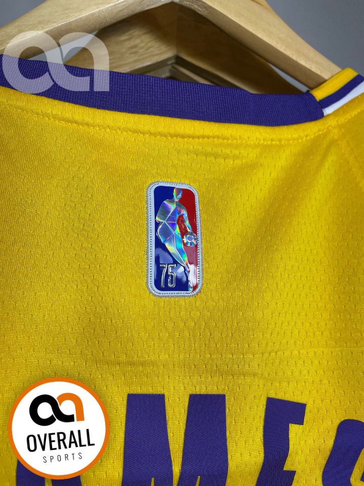Regata  Los Angeles Lakers Edição Diamante 75 anos 21/22 Lebron James 6 Amarela