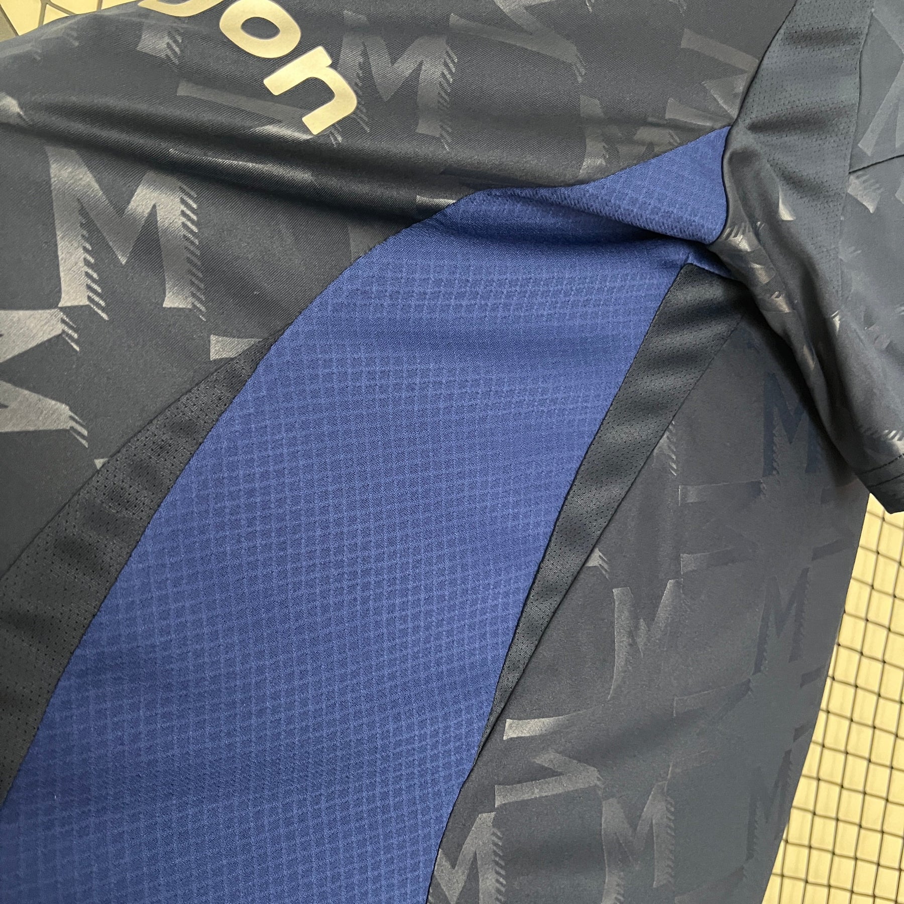 Camisa Manchester United II 24/25 Azul