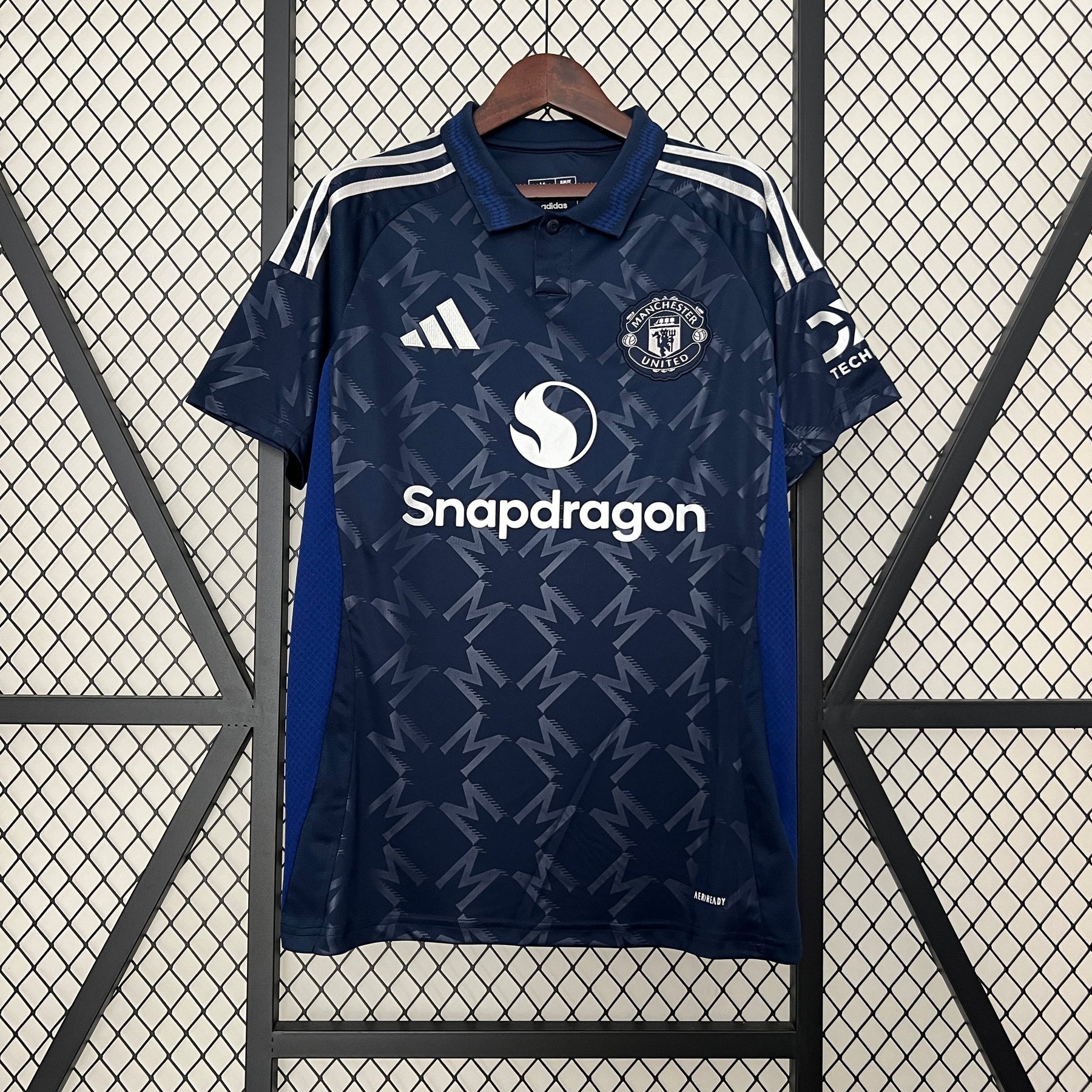 Camisa Manchester United II 24/25 Azul