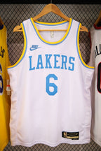 Regata  Los Angeles Lakers Classic Edition 22/23 LeBron James Branca