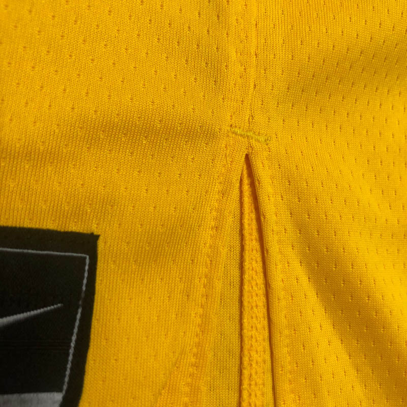 Regata Los Angeles Lakers Edição 75 anos Kobe Bryant 24 Amarela