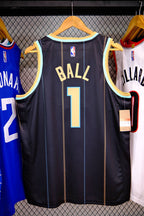 Regata  Charlotte Hornets City Edition 22/23 LaMelo Ball Preta