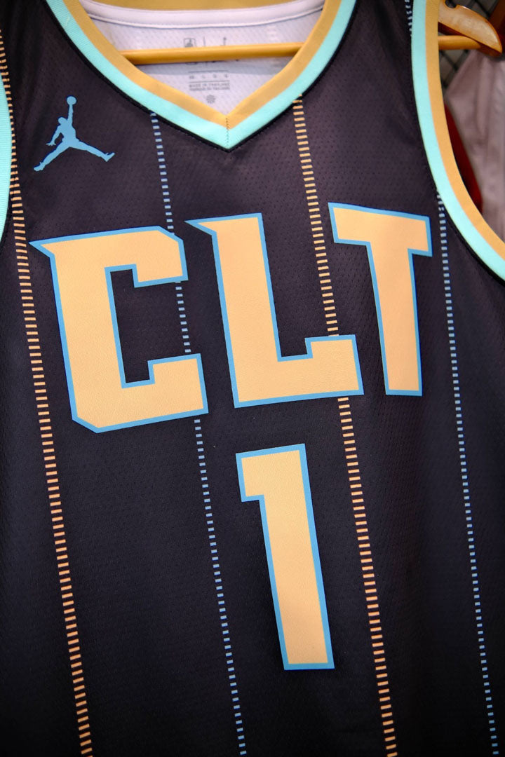 Regata  Charlotte Hornets City Edition 22/23 LaMelo Ball Preta