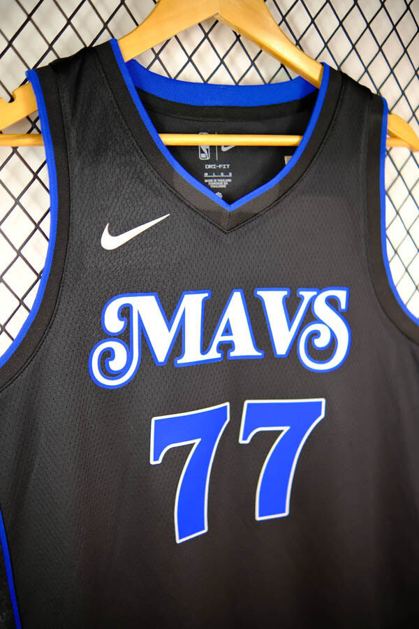 Regata  Dallas Mavericks City Edition 23/24 Luka Doncic Preta