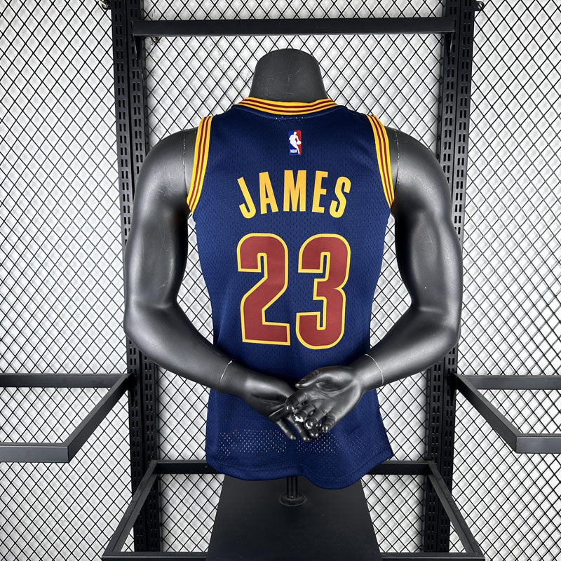 Regata Cleveland Cavaliers Retrô Mitchell & Ness 2015/2016 LeBron James