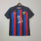 Camisa Barcelona Edição Especial Drake Vermelha e Azul
