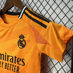 Conjunto Infantil Real Madrid II 24/25 Laranja