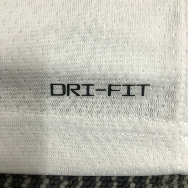 Regata  Brooklyn Nets Edição 75 anos Kyrie Irving Branca