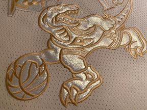 Regata Toronto Raptors Retrô Mitchell & Ness 1998/1999 Vince Carter Dourada