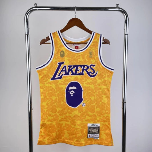 Regata Los Angeles Lakers x Bape Mitchell & Ness Amarela