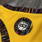 Regata  Brooklyn Nets Bed Stuy Edition Notorius B.I.G Amarela