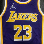 Regata  Los Angeles Lakers Edição Diamante 75 anos 21/22 Lebron James 23 Roxa