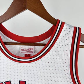 Regata Chicago Bulls Retrô Mitchell & Ness 1984/1985 Michael Jordan Branca