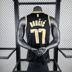 Regata  Dallas Mavericks Select Series 24/25 Luka Doncic