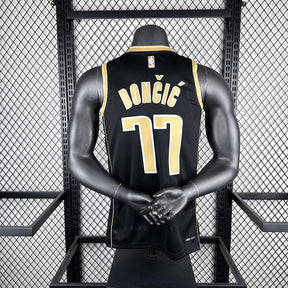Regata  Dallas Mavericks Select Series 24/25 Luka Doncic