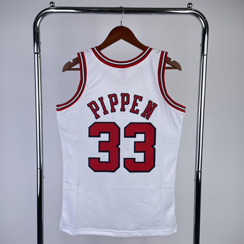 Regata Chicago Bulls Retrô Mitchell & Ness 1997/1998 Scottie Pippen Branca