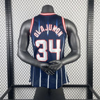 Regata Houston Rockets Retrô Mitchell & Ness 1996/1997 Hakeem Olajuwon