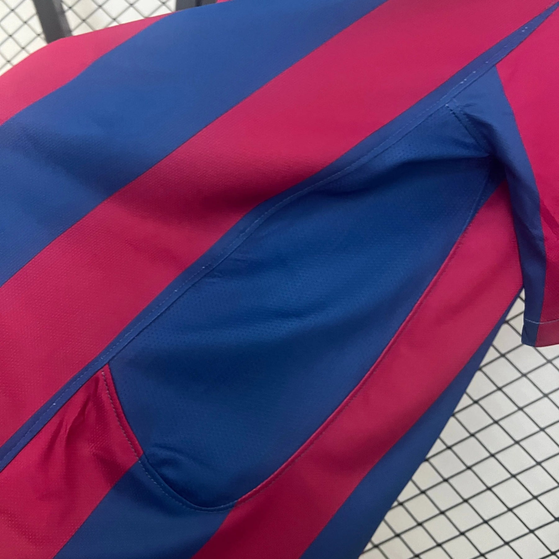 Camisa Barcelona I 2005-2006 Retrô Vermelha/Azul